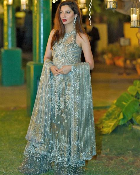 mahira khan dresses|mahira khan bridal dress.